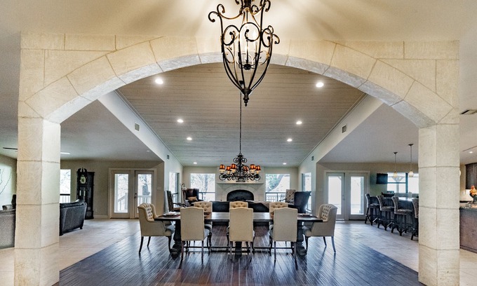 Marble Falls House | Mustang Meadows: Luxury Texas Hill Country Retreat