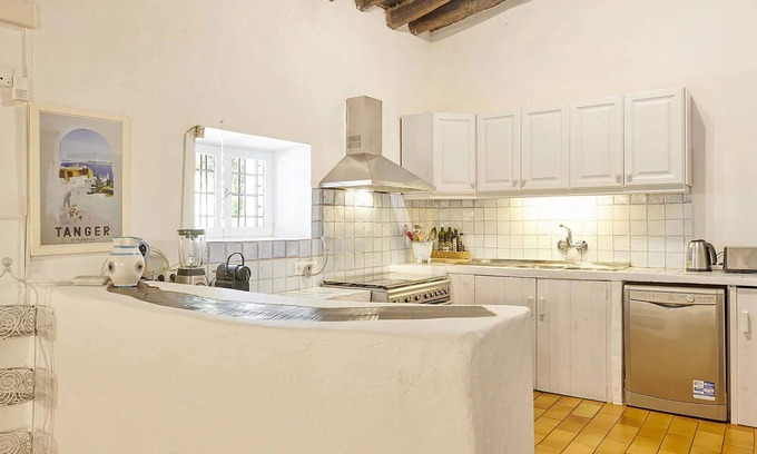 Can Furnet Villa | My Rental Homes - Villa Roger with an independent guesthouse in the garden and pool