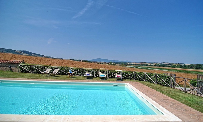 Paciano Villa | My Rental Homes - Casale Umbro with spacious garden and a private swimming pool
