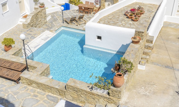 Mykonos House | Mykonos Perla Town House - Perfect Location with Pool and Private Parking - 2 BR