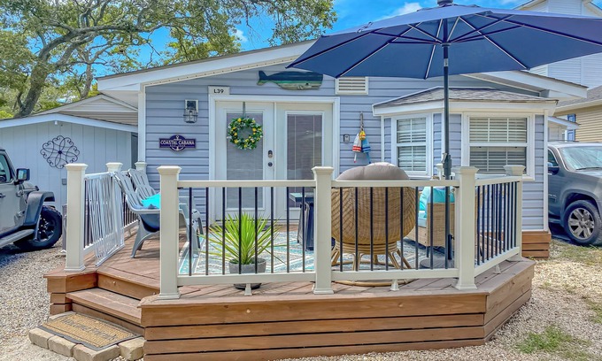 Myrtle Beach Cottage | Myrtle Beach 'Coastal Cabana' w/Resort Amenities!