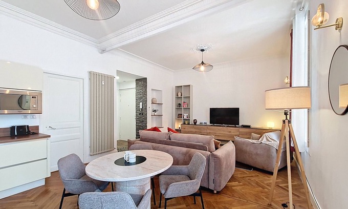 Thiers Apartment | N&J - NISSA - Central - Modern