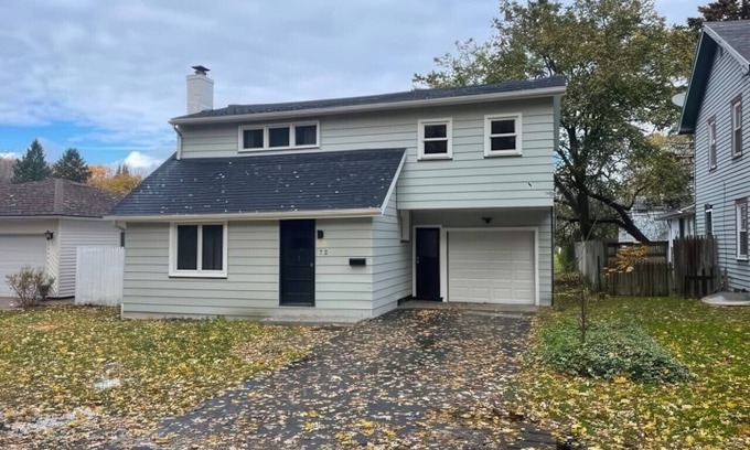 Sea Breeze House | N/Lake Ontario - 3BR Home Near Beach & Seabreeze