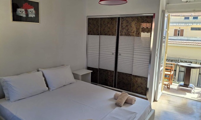 Nafpaktos Apartment | NAFPAKTOS STUDIO IN PORT ΙΙ Double Room with Private Bathroom 2 Guests