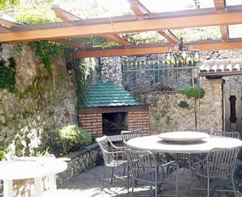 Torbole sul Garda Apartment | Nago-Torbole Apartment Garden