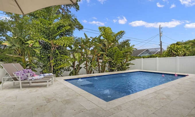 Naples Park House | Naples Beach House: Private Pool,Beach&Family Fun!