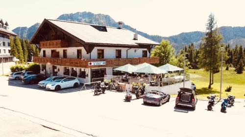 Passo Pramollo Hotel | Nassfeld Frühstückspension Wulfenia da Livio
