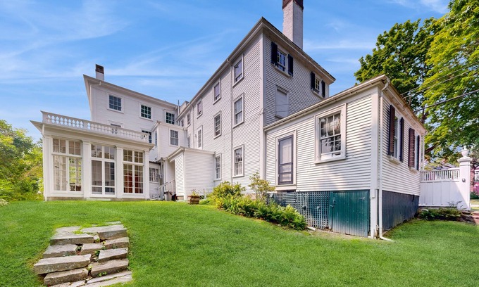 Wiscasset House | National Historic Landmark Home in Wiscasset Village w/Complimentary Tour