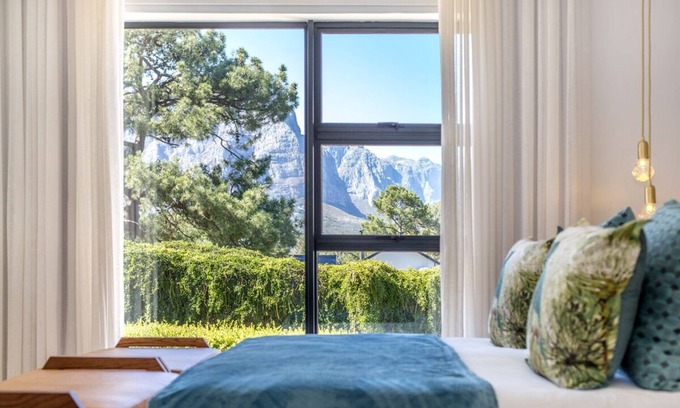 Cape Winelands House | Nature estate nestled in the wine valley