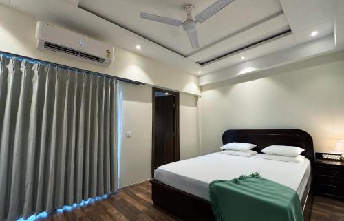 Bandhwari House | Nature-view Room in Peaceful 3BHK Apartment