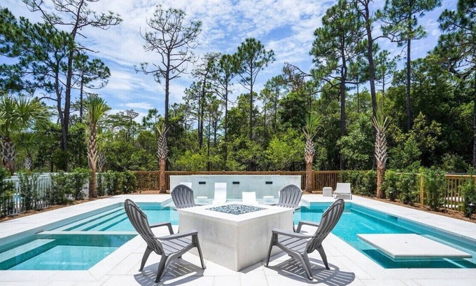 Santa Rosa Beach House | NatureWalk with Private Pool, HotTub, Fire Pit & 4 Bikes!