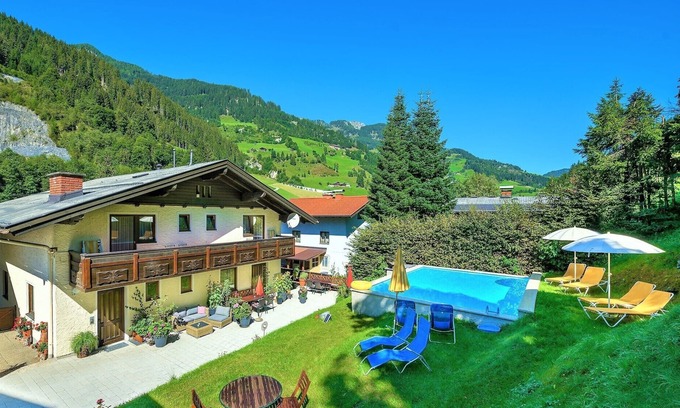 Grossarl Apartment | Naturhaus Andrea - Apartment "Ahorn" hiking-tours -story telling - ski