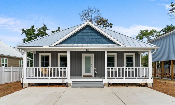 St. James House | Nauti by Nature brand new construction cozy cottage with 3 bedroom!