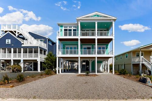 Sunset Beach House | Nauti Turtle