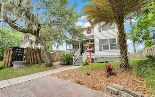 Tybee Island Apartment | Nautical Watch 4BR 3Bath Family Beach Home