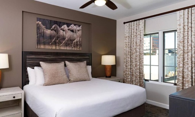 Downtown San Antonio Resort | NCAA Final Four: 1 Bedroom Deluxe at Club Wyndham La Cascada