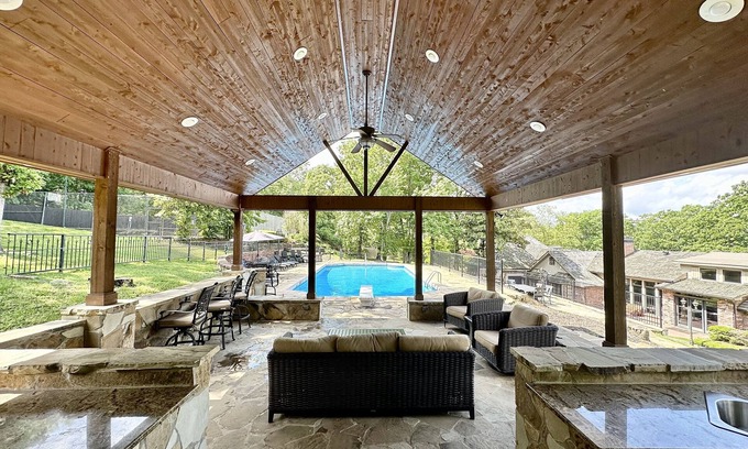 Fayetteville House | Ne'Villa - Hillside Cabana, Pool Paradise & Hot Tub!