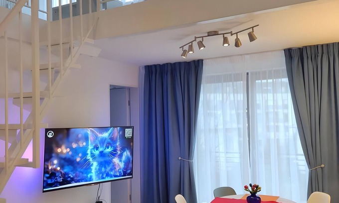 Schoenefeld Apartment | Near Airport BER Maisonette Apartment Schönefeld