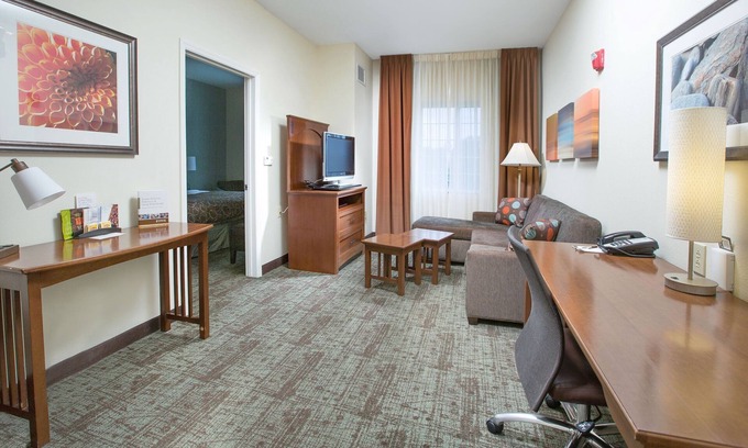 National Hills Condo | Near Bush Field Airport | Free Daily Breakfast + Fitness Center