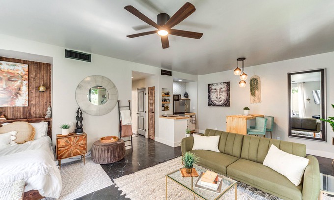 Indian Wells Apartment | Near Golf: Indian Wells Studio w/Pool Access