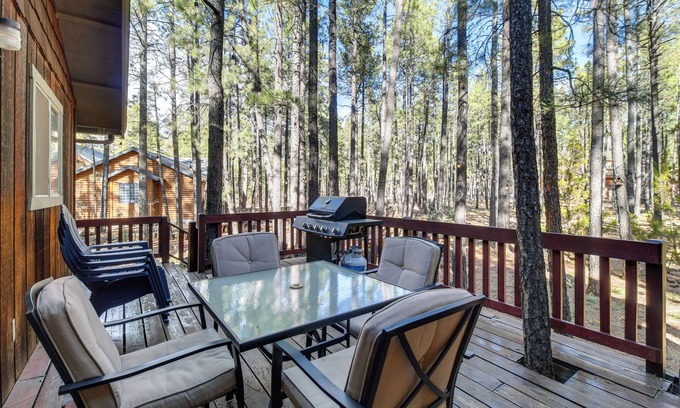 Pinetop Cottage | Near Hiking & Golfing: Pinetop Cabin w/Deck