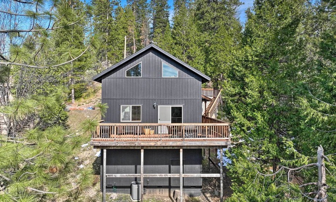 Arnold Cottage | Near Hiking + Wineries: Arnold Cabin w/Deck!