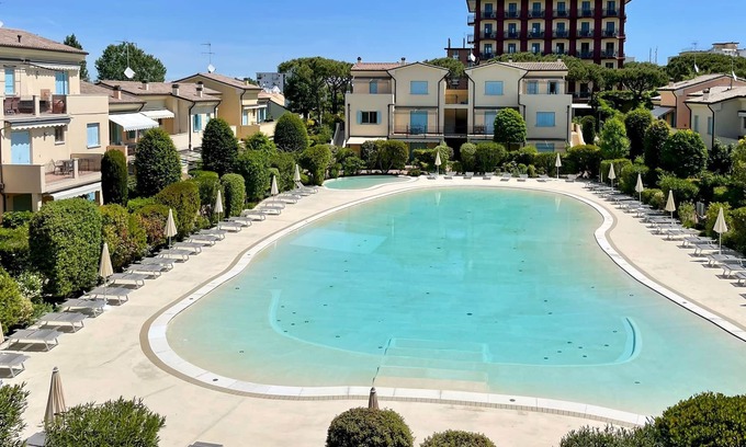 Faro Apartment | Near the sea-large terrace overlooking the pool-top floor