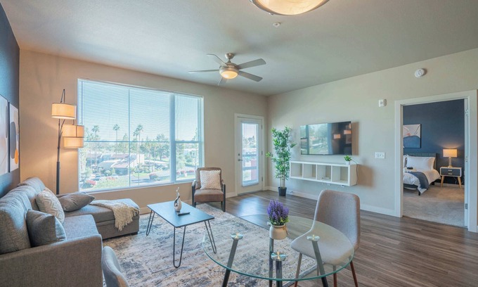 Tempe Apartment | Near TPC & DT Tempe | Pool,Gym,Balcony,W/D,Parking