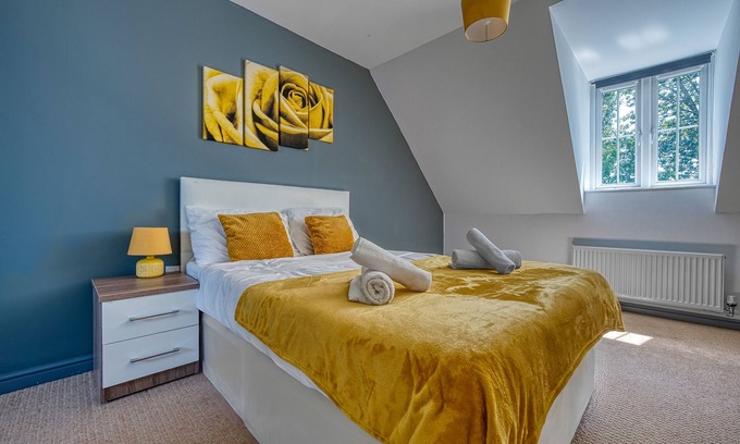 Little Hay House | NEC Exhibitor Home, Stay near Birmingham Airport