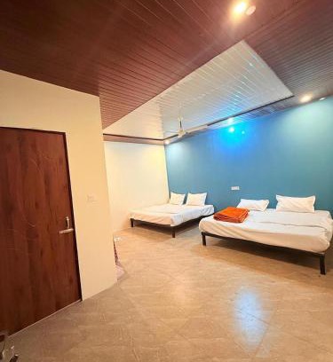 Guptkashi Bed & Breakfast | Neelkanth Resort