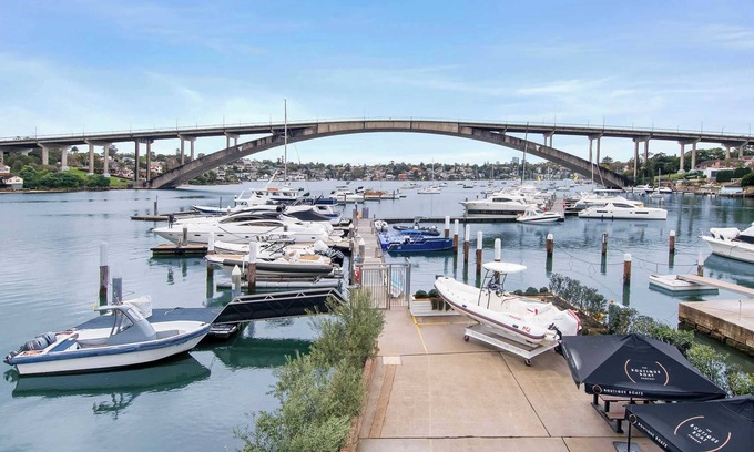 Drummoyne Apartment | Neighbouring Sydney Harbour Retreats for 12 guests