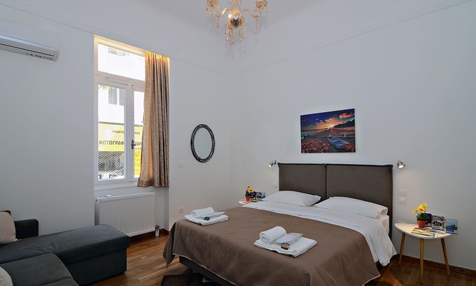 Ampelokipoi House | Neoclassical House with Unique Athenian Yard (nearby metro station Panormou)