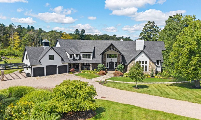 Goshen House | nEscape to Stonehill Estate, a private retreat on 70 acres in Litchfield.