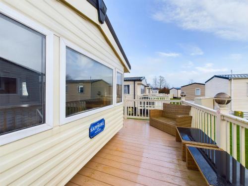 Dawlish Warren House | NESS RETREAT- Caravan at Dawlish Warren on a quiet park with outside space