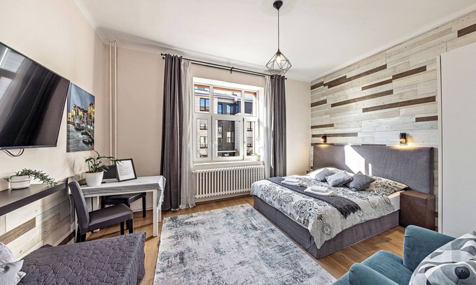 Brevnov Apartment | Nestled in the Quiet Hills of Prague, Suite 6