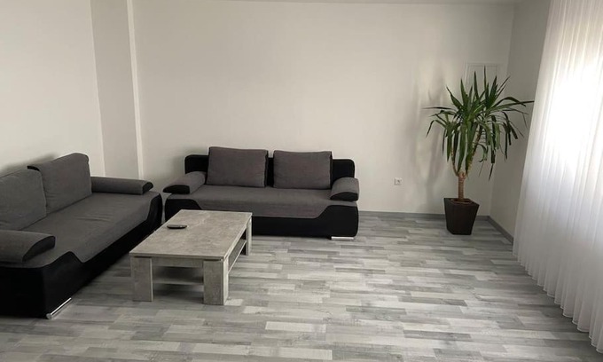 Singen Apartment | Neues Maisonetten Gästehaus in Singen Hohentwiel