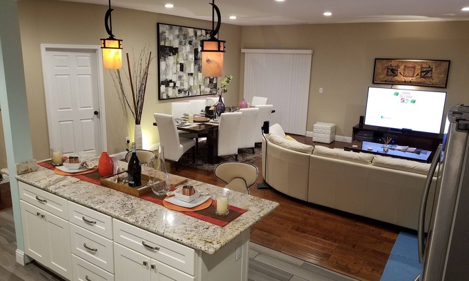 Pleasant Hill House | NEW 1,200sf Cons. Modern, Open Floor Plan, Comfort