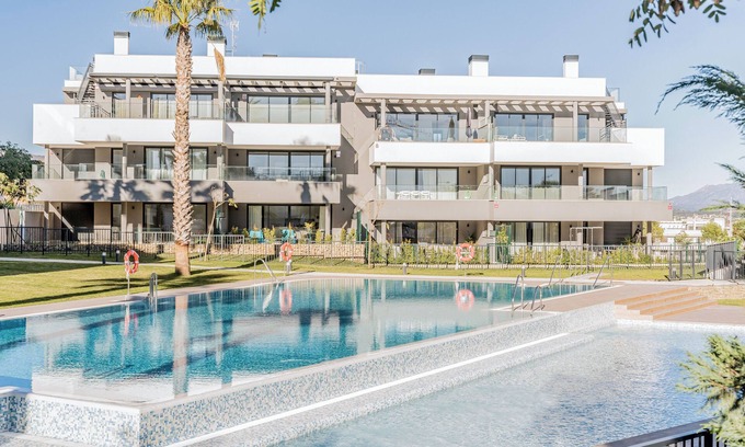 Estepona Apartment | New 2 bedroom apartment in the area Las Mesas