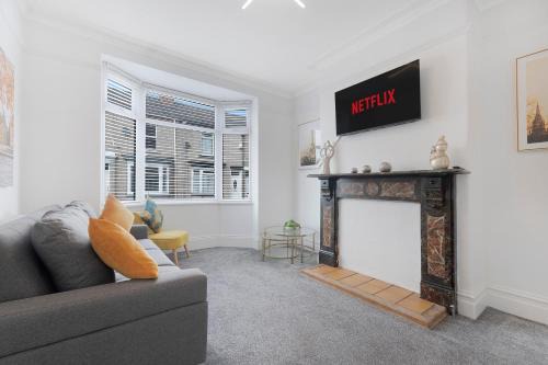Darlington House | New! 2BR in Mowden Terrace