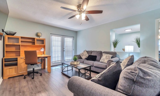 Montgomery Apartment | NEW 3BR w/En-suite & Full Kitchen - Close to DT