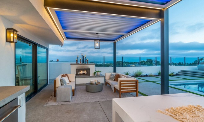 North Pacific Beach House | NEW 5 Bed 3 Bath, Ocean Views, Pool Spa, BBQ, Luxury Home!