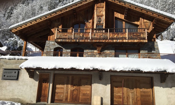 Champagny-en-Vanoise Apartment | New apartment 8 people in chalet in Champagny/La Plagne