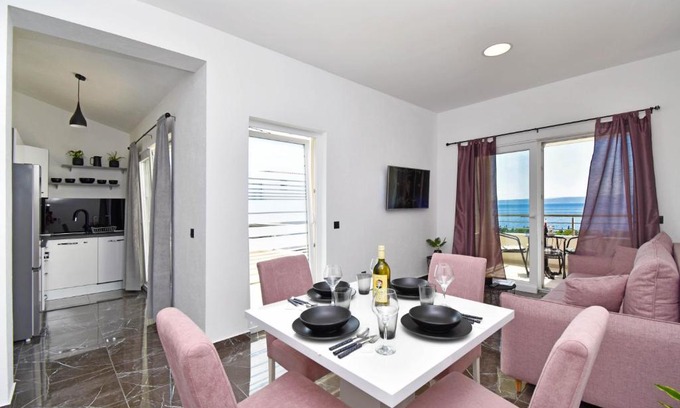 Tucepi Apartment | New Apartment Lijana