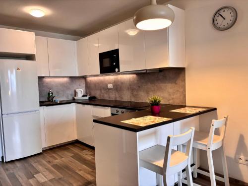 Bratislava Apartment | New apt, parking in garage in matador resident