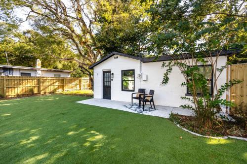 Clearwater House | NEW Beach Cozy Bungalow 2B Mins-beach&downtown
