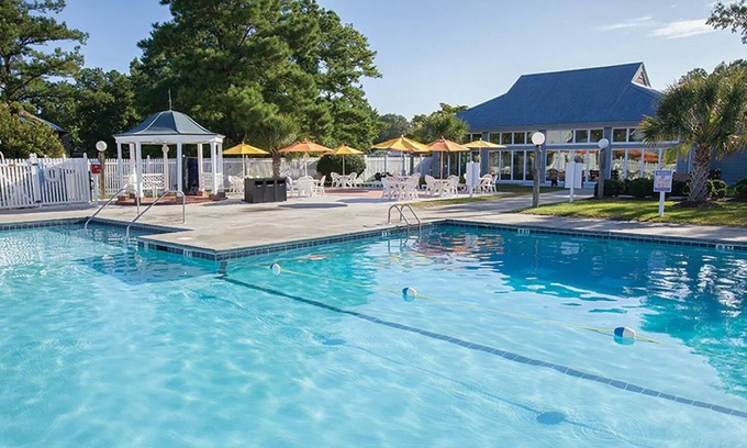 Fairfield Harbour Resort | New Bern NC., charming 2-bedroom suite, on the banks of the Neuse River.