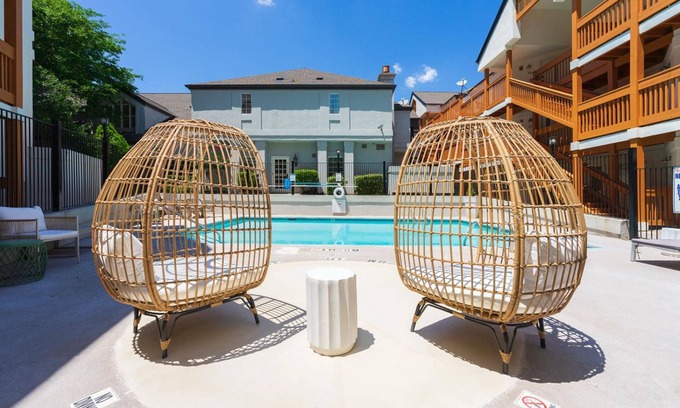 Garden Hills Apartment | NEW Central Buckhead Apt Atlanta Gem