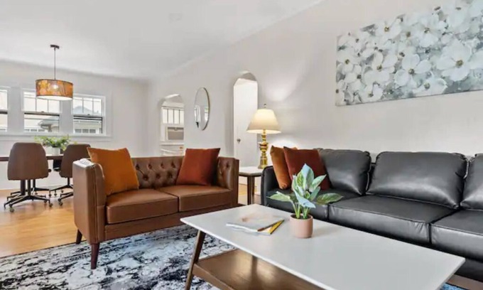 Billings House | NEW Charming 3bedrm Bungalow on Beautiful Street