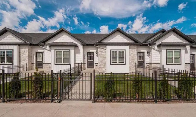 Idaho Falls House | NEW Cheerful Townhome