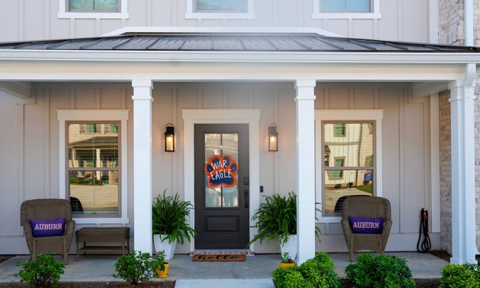 Auburn House | New construction 2 bedroom 2.5 bath with loft Townhouse near campus in Auburn.